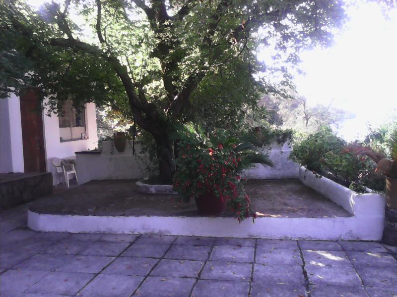 Dina'S Rooms Mesongi Exterior photo
